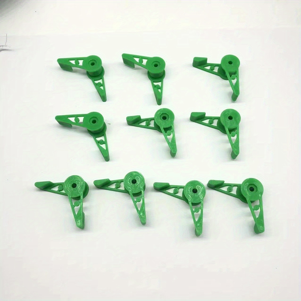 Image of 20pcs Plastic Garden Plant Rhizome Clip, 360 Degree Adjustable Plant Light Bender, Garden Plant Bend, Gardening Additions