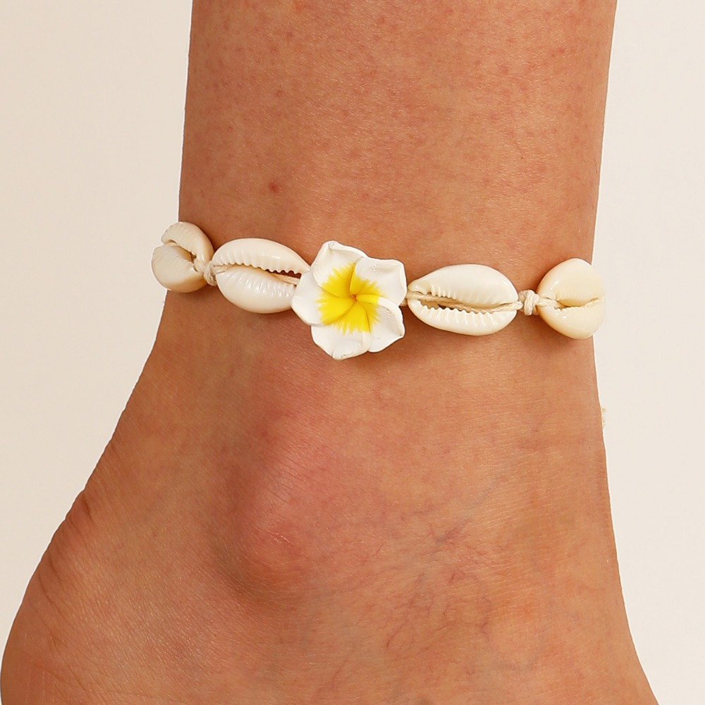 

Bohemian Style Shell Anklet Bracelet With Plumeria Flowers - Handwoven Adjustable Beach Charm Jewelry, Natural Sea Shell Pearls, Versatile Unisex Accessory For Gift & Vacation