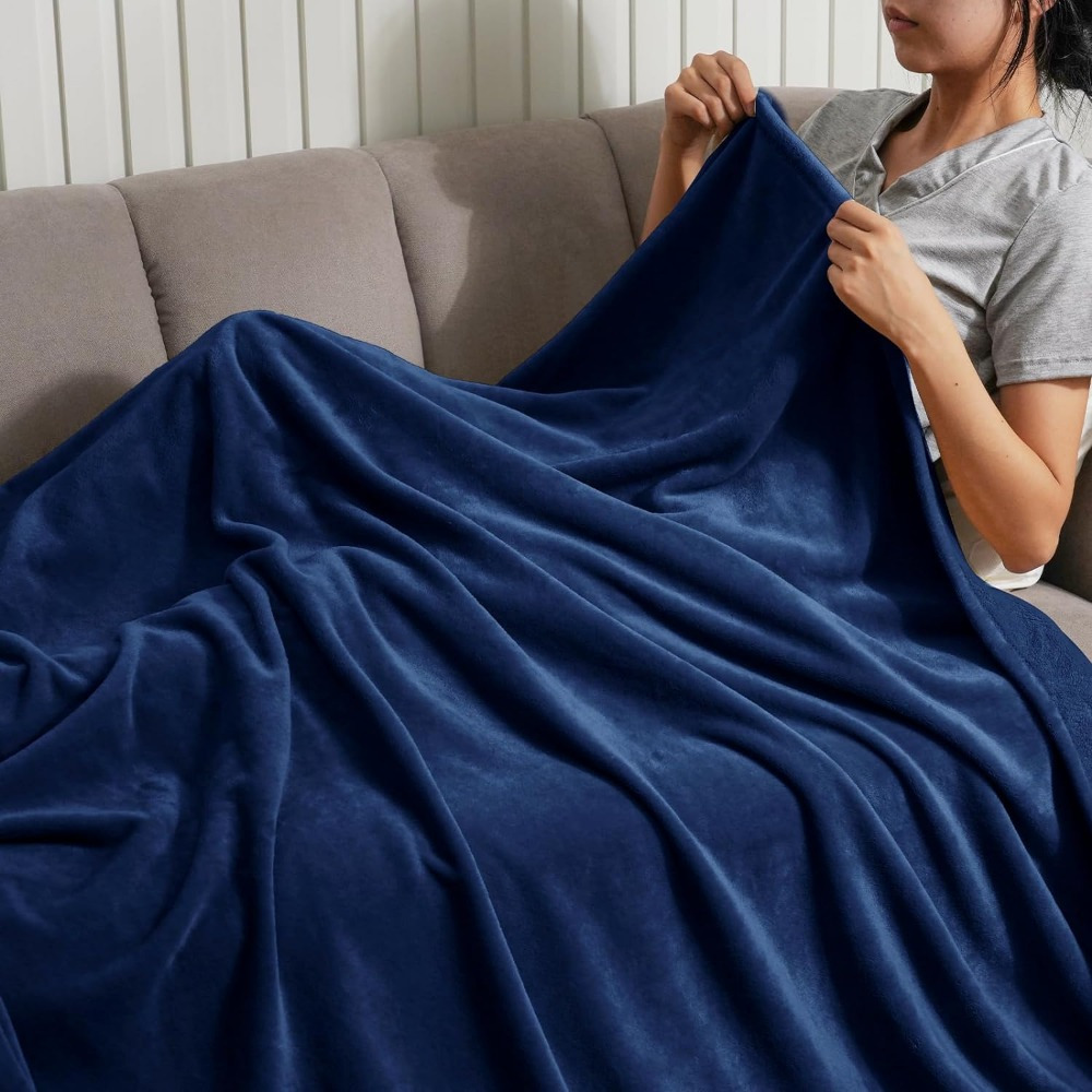 ultra soft polyester fleece throw blanket reversible no shed no pilling   plush luxury for bed couch sofa   plain weave woven elegant design details 3