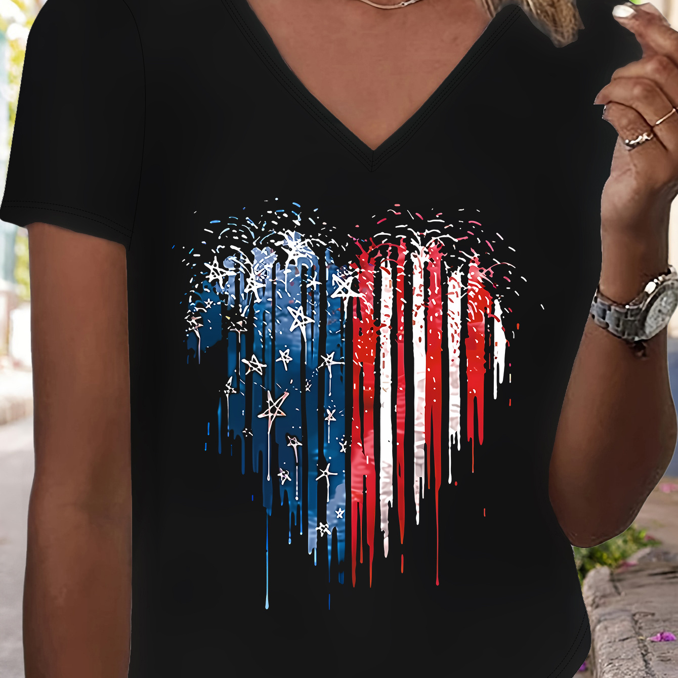 

Independence Day Heart Print T-shirt, Short Sleeve V Neck Casual Top For Summer & Spring, Women's Clothing