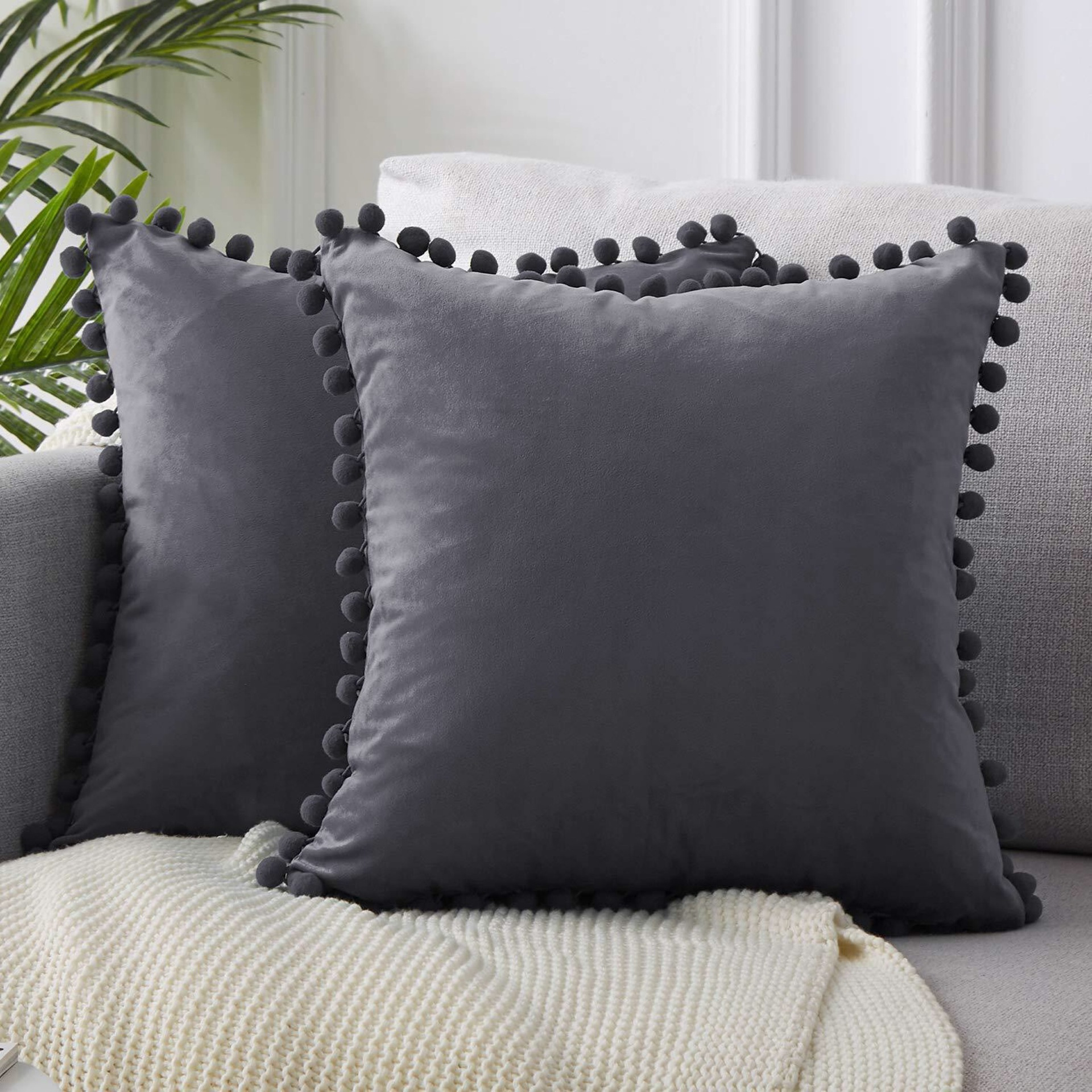 

Velvet Ball Rim Pillowcase, 18"x18", Suitable For Sofa, Living Room, Bedroom Home Decoration, No Pillow Core