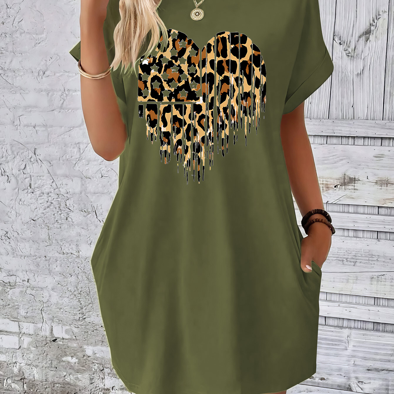 

Leopard Heart Print Pocket Tee Dress, Batwing Sleeve Crew Neck Casual Dress For Summer & Spring, Women's Clothing