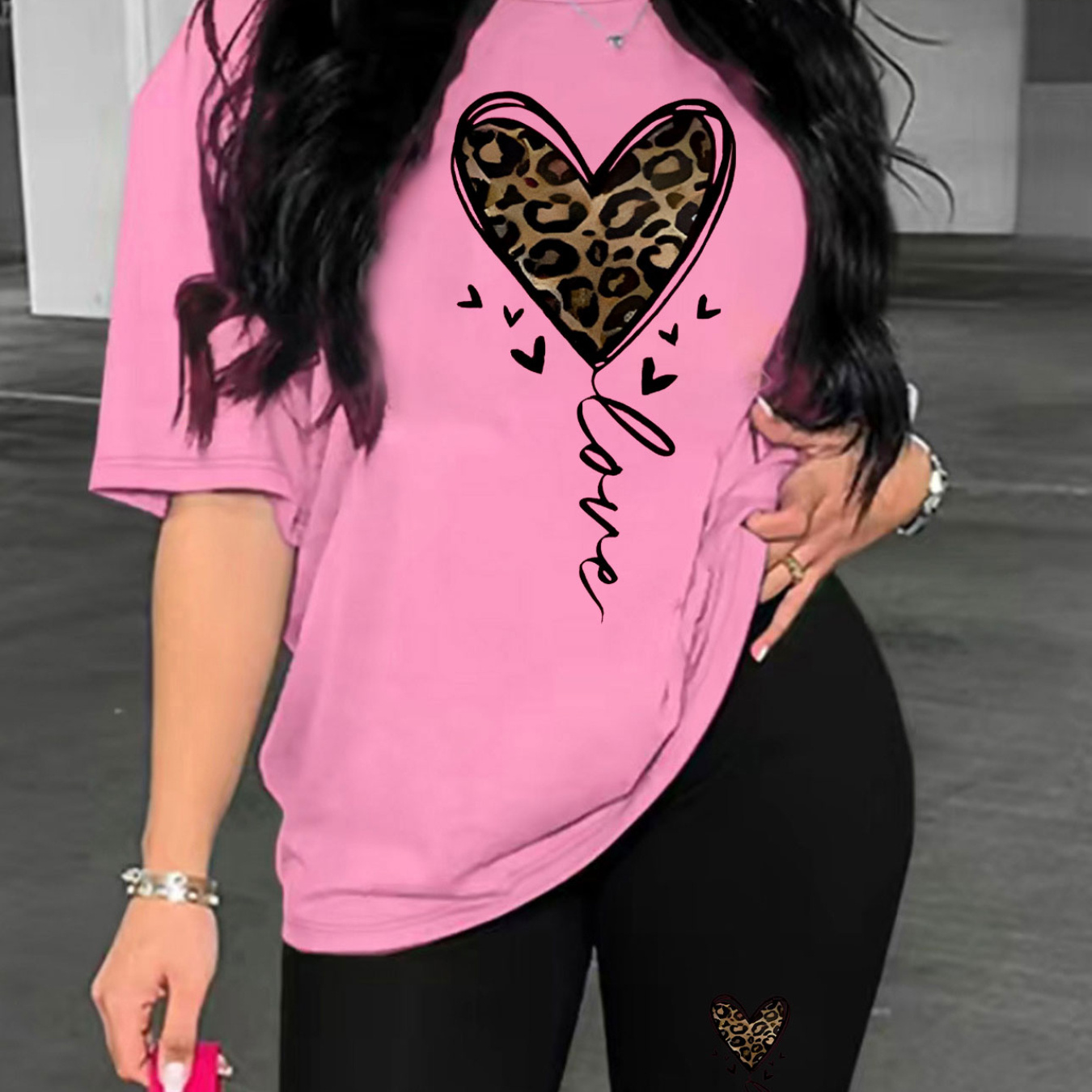 

Plus Size Leopard Heart Print Biker Shorts Set, Short Sleeve Crew Neck T-shirt & Biker Shorts Outfits, Women's Plus Size Clothing