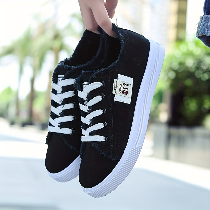 

Chic Womens Canvas Sneakers - Comfortable Flat Sole & Breathable Upper, Versatile Lace-up Low-top For Everyday Style