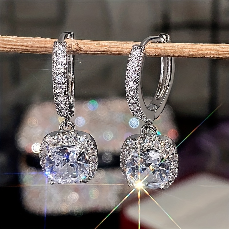 

4 Claws Square Sparkling Rhinestone Inlaid Pendant Earrings Elegant And Simple Temperament Copper Material Exquisite Ladies Gift