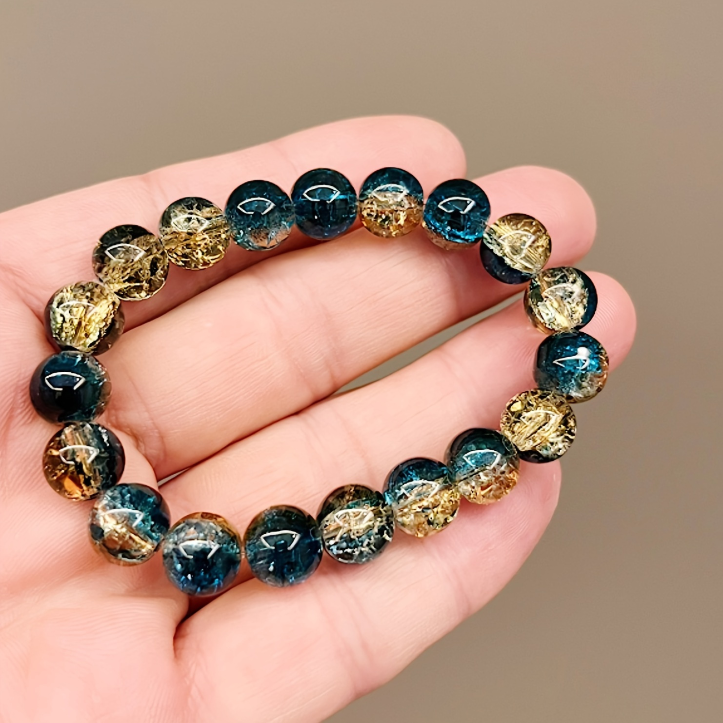 

Elegant Gradient Glass Bead Bracelet – Casual Style Double Color Crystal Stretch Bracelet, Transparent Vintage-inspired Gift, No Plating – Unisex Jewelry