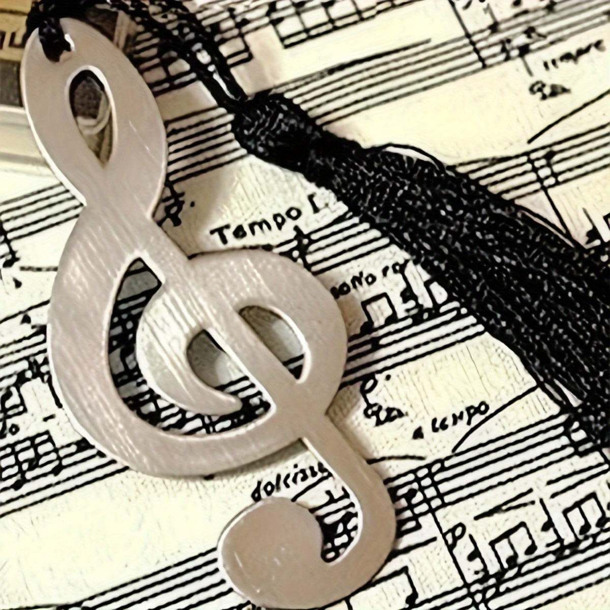 

1pc Treble Clef Musical Note Iron Bookmark With Tassel, Elegant Stainless Steel Music Lovers' Bookmark For Books, Perfect Small Gift For Students, Teachers, And Musicians