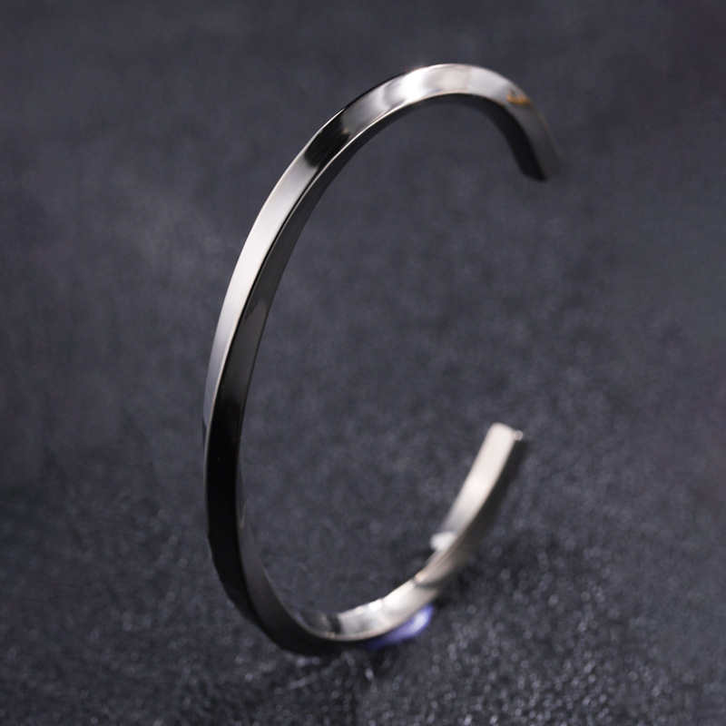 

Titanium Steel Bracelet With Simple And Unique Design, Mobius Bracelet For Girls With A Sense Of High-end Fashion