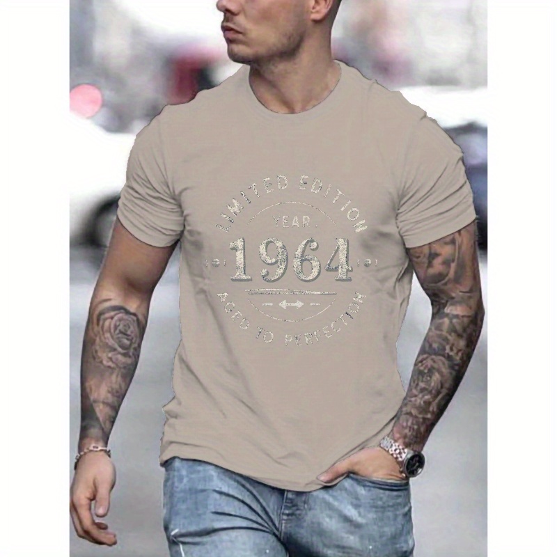 

Years Wrinkle - Mens T-shirt - Front Shoulder Fit