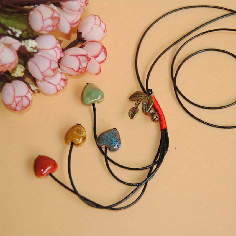 TEMU Collier de style ethnique, Collier en céramique de Jingdezhen, Collier de cœur, Longue chaîne de clavicule de style bohème original fait main