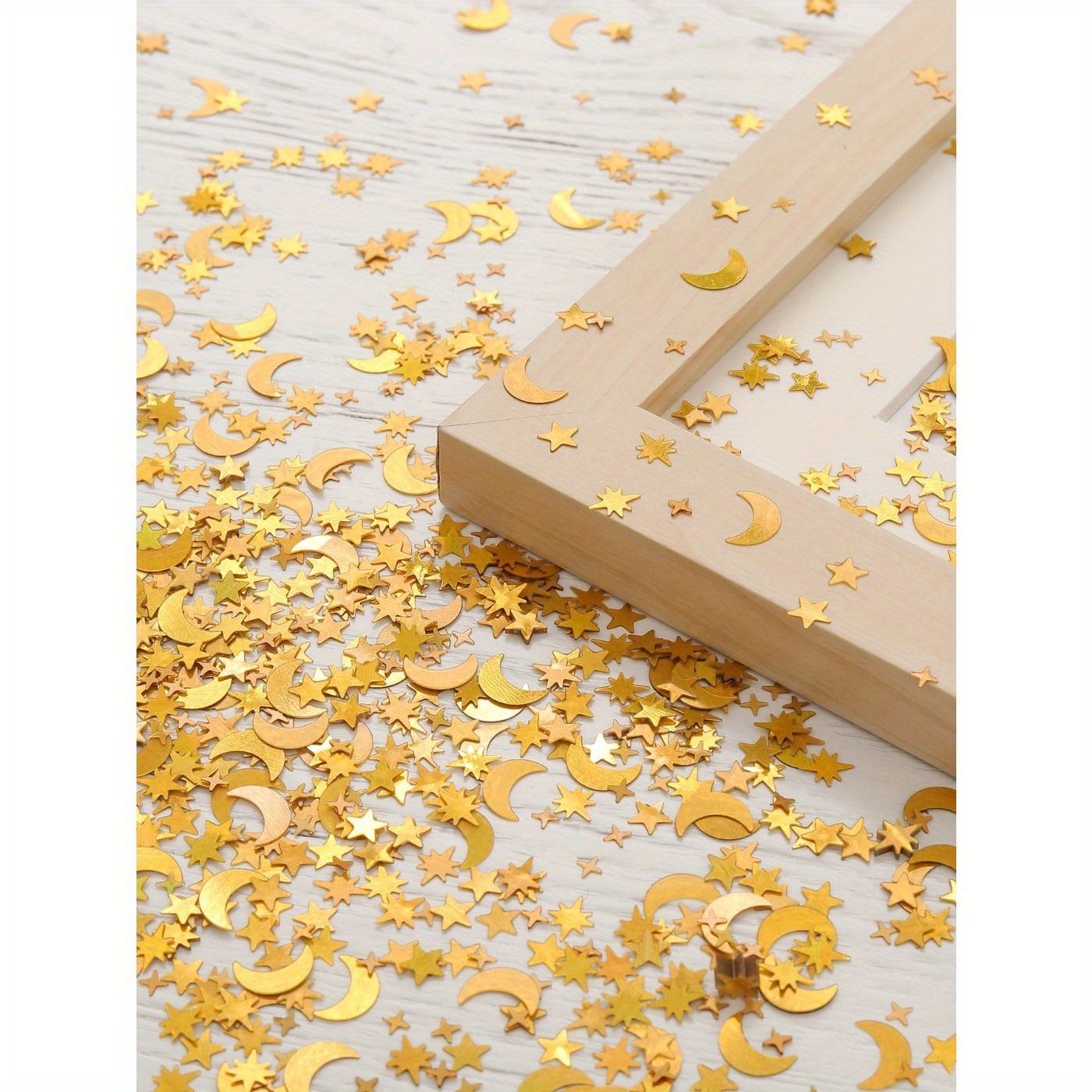 

2000pcs Elegant Golden Paper Confetti - Wedding, Engagement & Themed Parties, Table Decorations, Wedding Decorations