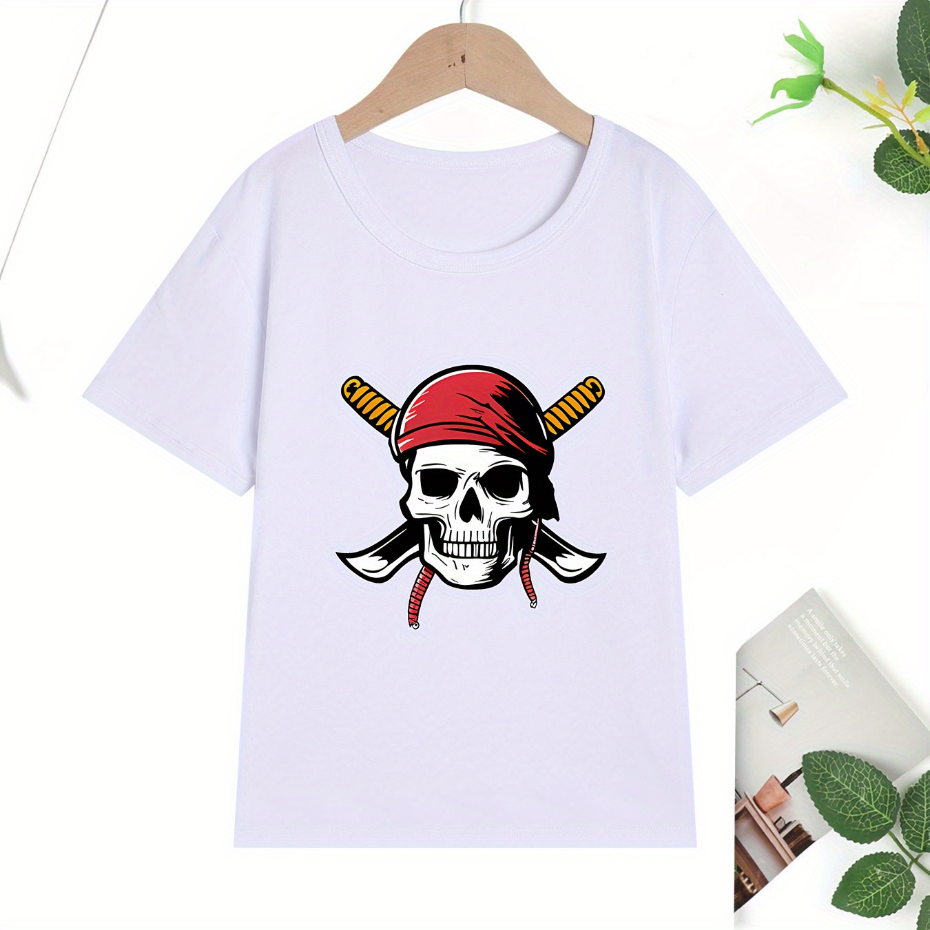 

Stylish Pirate Skull Print T-shirt- Engaging Visuals, Casual Short Sleeve T-shirts For Boys - Cool, Lightweight And Comfy Summer Clothes!