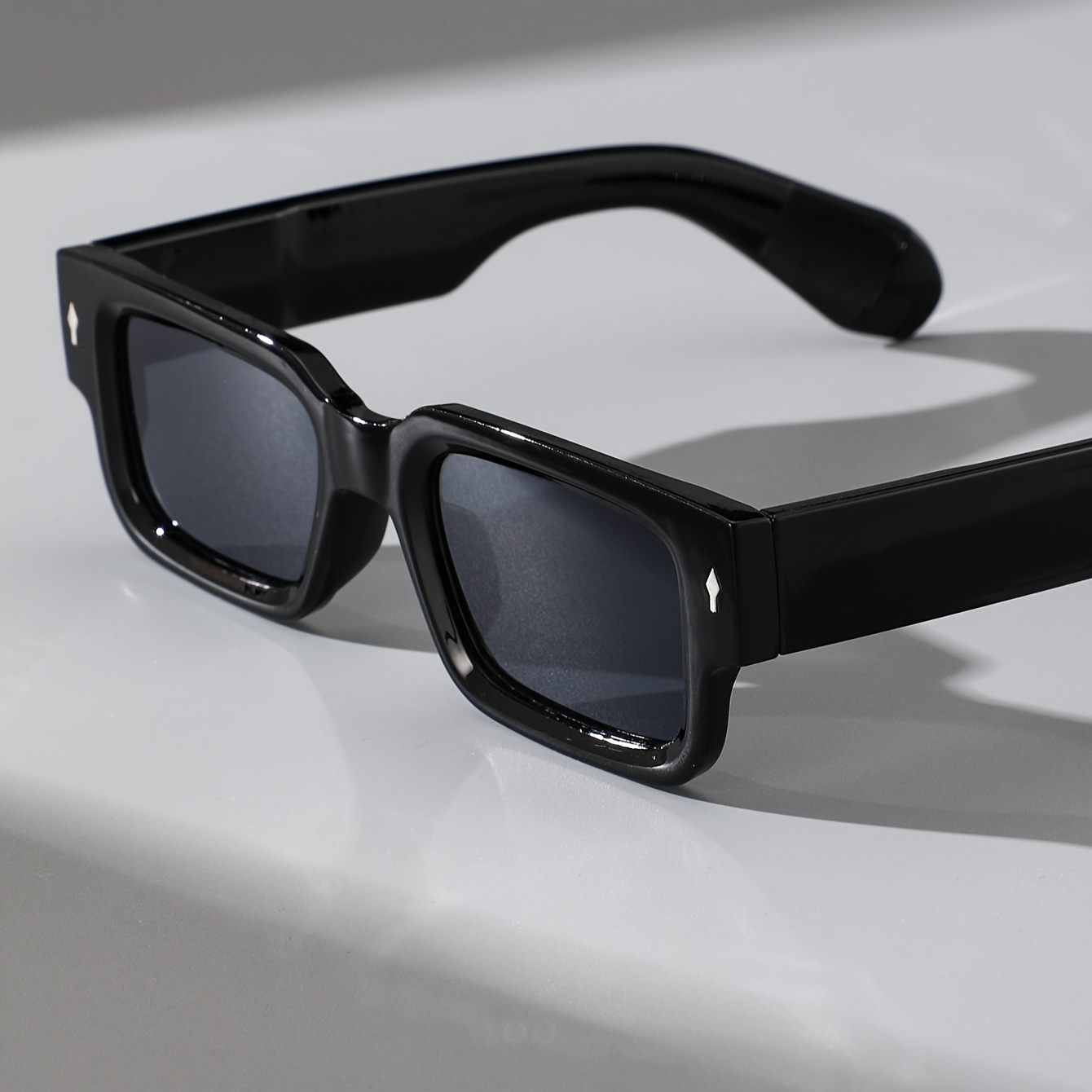 

1pc Cool Rectangular Fashion Glasses, Durable Thick Frame Trendy Photo Props, Men's Decorative Glasses, Daily Stylish Accessories, Perfect Gift For Birthday, Holiday, Party, Christmas