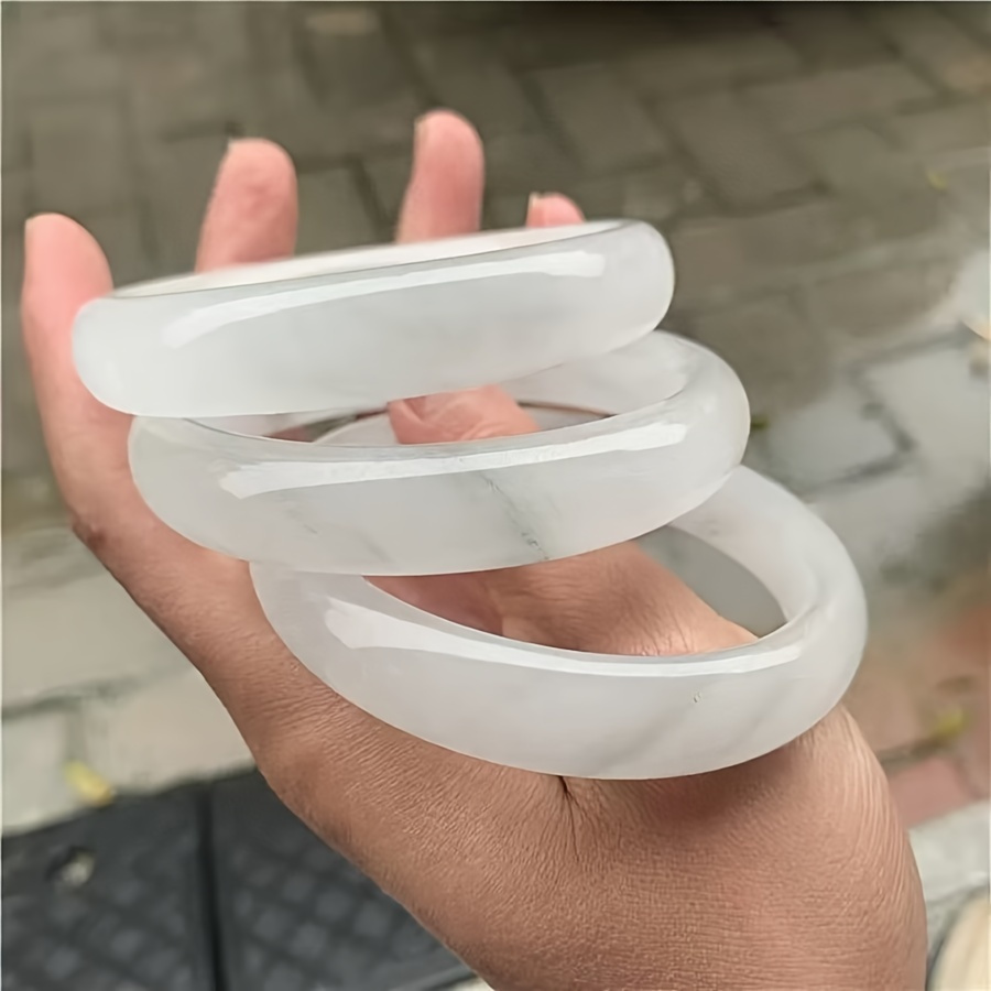 

Elegant Natural Jade Bangle Bracelet, Ice Grey, Valentine's Gift, All-season Versatile, Daily Wear, Non-plated – Women's Vintage Chinese Style Hand Jewelry