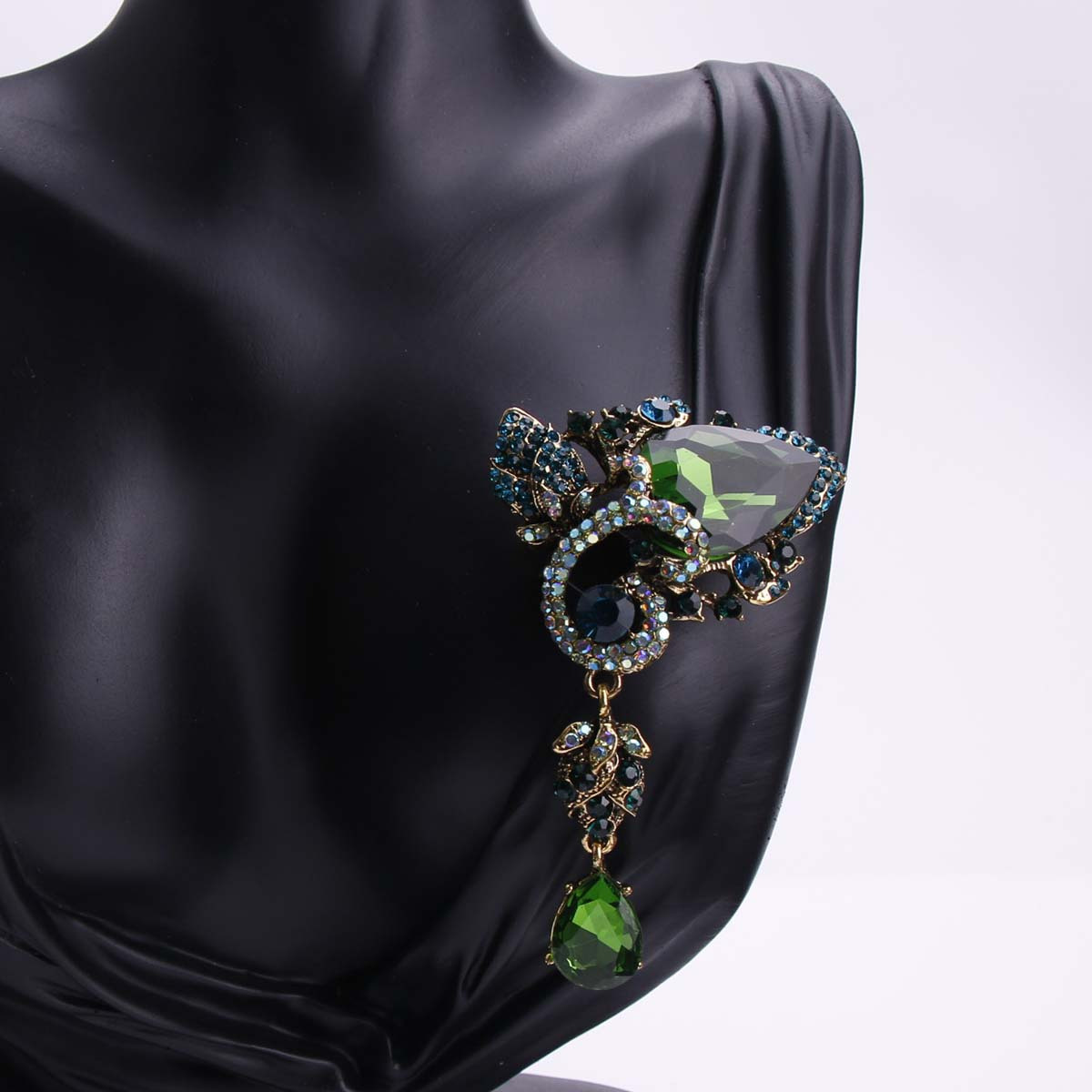 

1 Pc Bohemian Style Large Green Rhinestone Brooch, Solid Color Pendant, Jewelry Decoration Pin For Women, Elegant Accessory For Party And Banquet