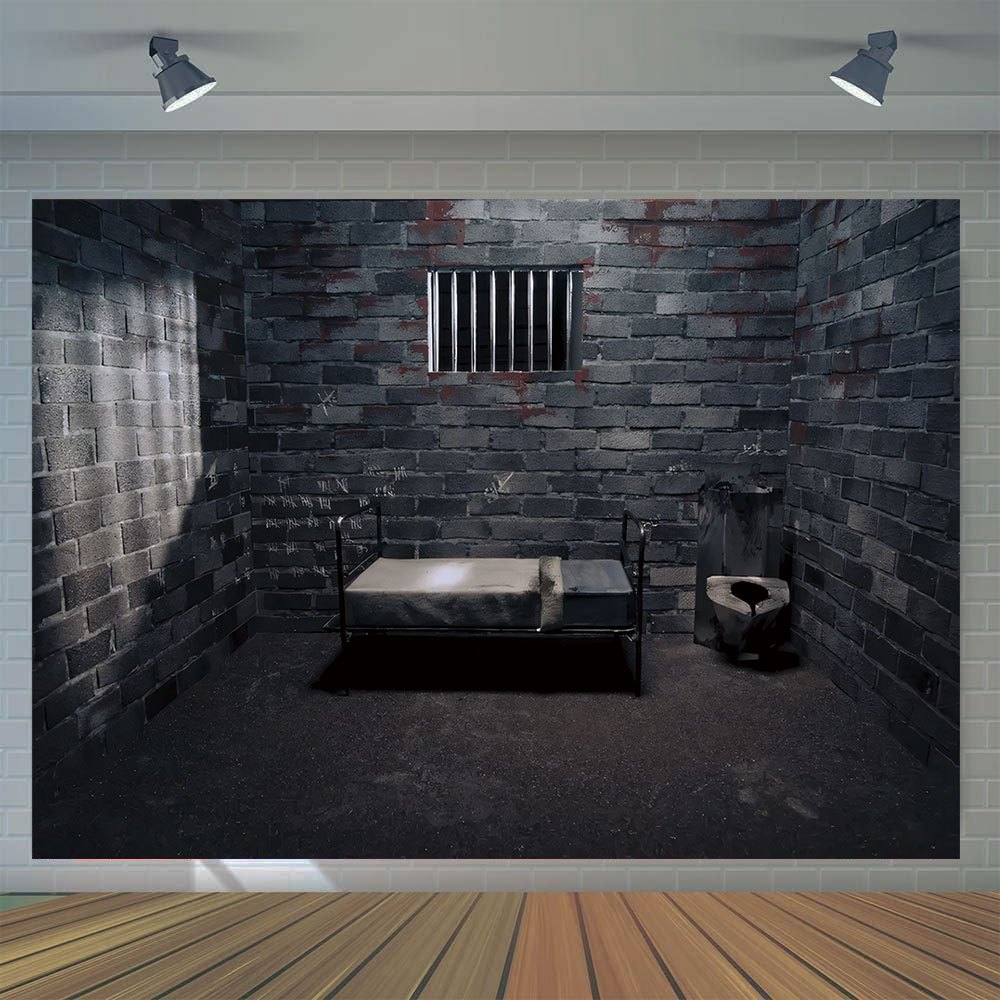 

Halloween Photography Backdrop Banner, Vinyl General Fit, Spooky Dungeon Jail Theme, Multipurpose Use, Ideal For Halloween Festivals And Carnivals, No Electricity Needed