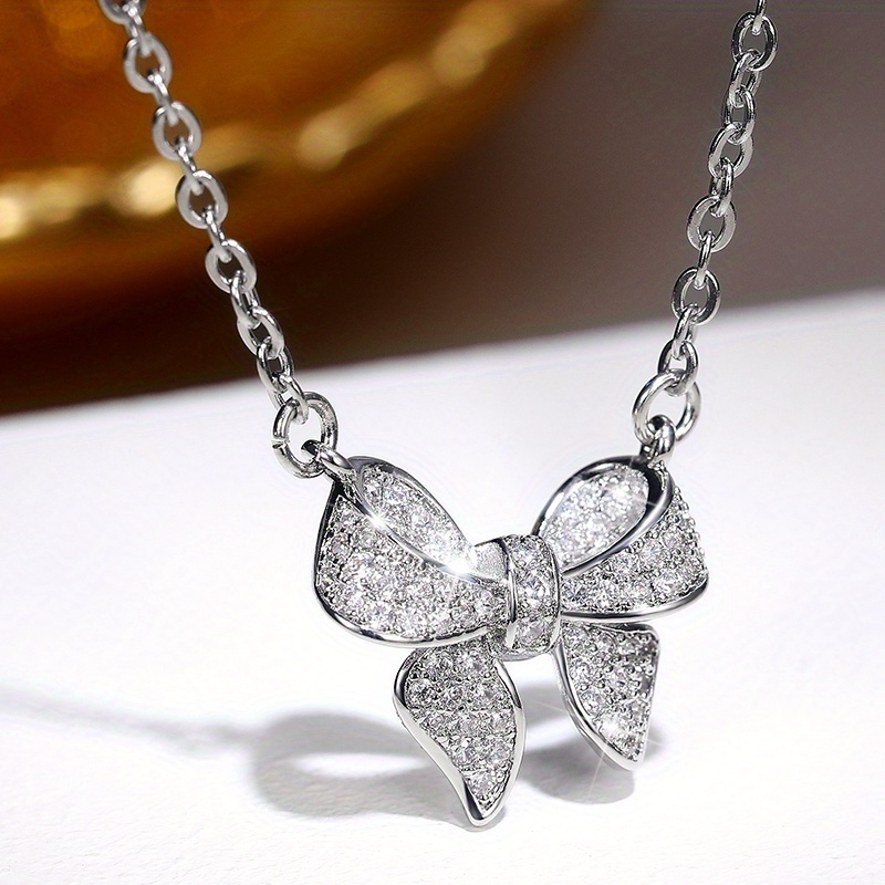 Charming Silvery Plated Bowknot Zirconia Pendant Necklace Engagement Clavicle Necklace for Women Wedding Anniversary Jewelry Accessories