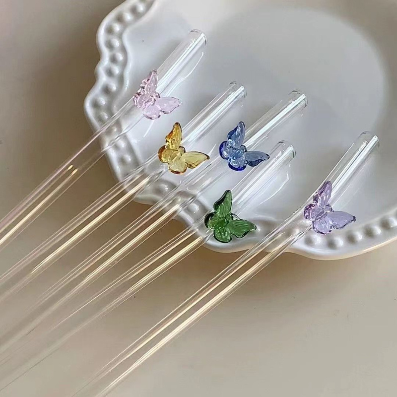 

1pc, Transparent Glass Straw With Butterfly Design, Curved Staw, Suitable For Stirring Juice Or Milk, High Temperature Resistant Straw, Kitchen Tools