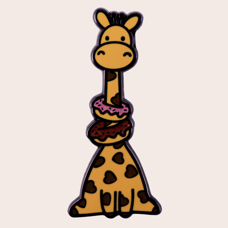 

1pc Cute Giraffe Donut Brooch - Fun Animal Badge For Clothing, Hats & Bags | Alloy Novelty Accessory