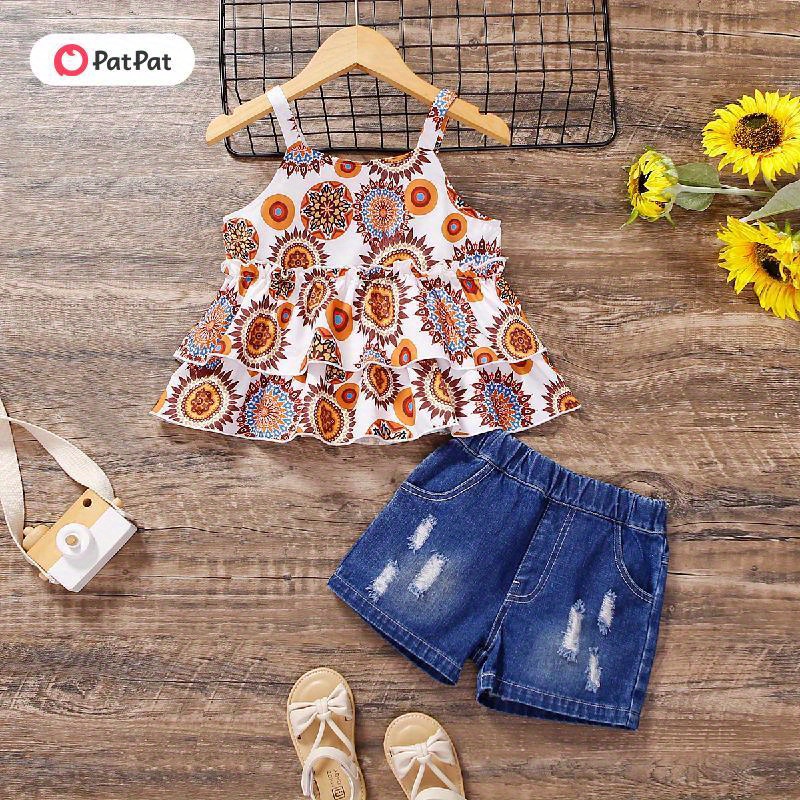 

Patpat 2pcs Baby Girl Geometry Pattern Camisole And Ripped Denim Shorts Set