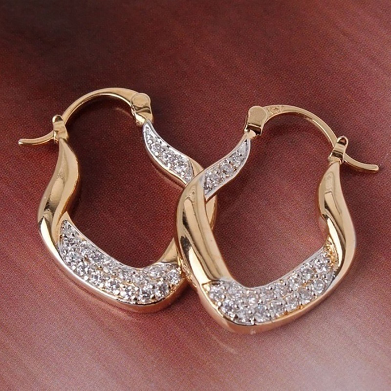 

1pair Fashion And Retro Faux Diamond Decor Earrings, Versatile And Easy-to-wear, Combine Well With Any Outfit