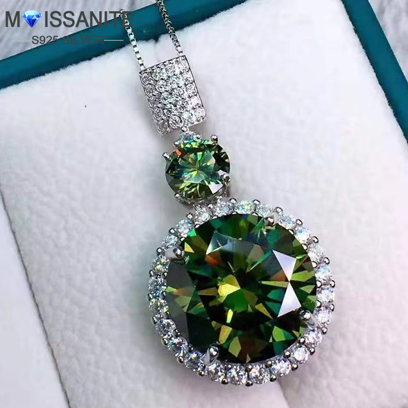

925 Sterling Silver 6 Carat Moissanite Colorful Green Pendant Necklace, Bohemian Style, Elegant & Sweet Design For Daily Wear, Date Nights, Parties, Travel, And Gift-giving With Jewelry Box