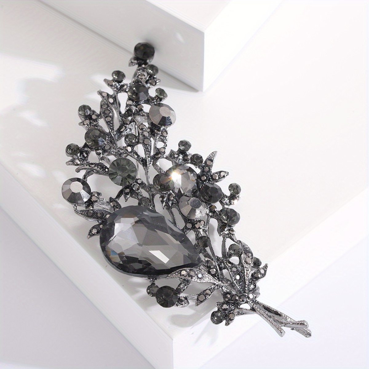     crystal leaves gorgeous brooch pin for women men high end   exquisite badges accessories details 1