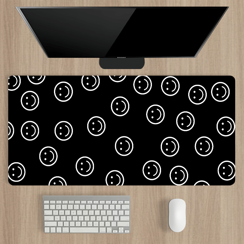 

Extra-large Smiling Face Gaming Mouse Pad - Non-slip Rubber Base, Black & White Desk Mat For Keyboard And Office Use, Perfect Gift For Boyfriend/girlfriend, 35.4x15.7 Inches