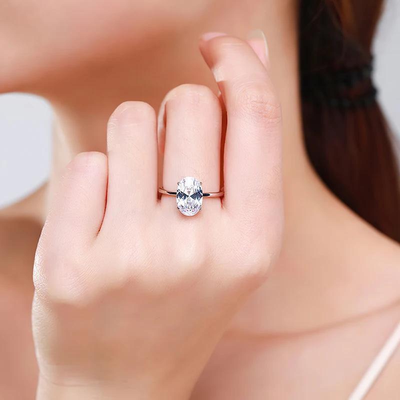 925 Silver Oval Moissanite Engagement Ring 1.3 Carat