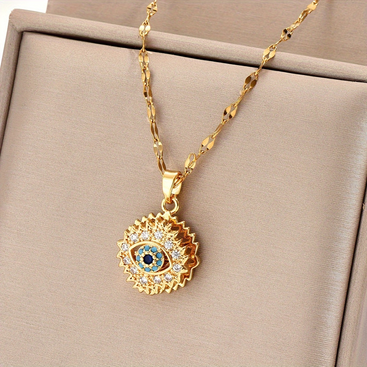 

1pc Stylish Rotating Blue Eye Pendant Necklace, Personalized And Jewelry For Couples To Wear