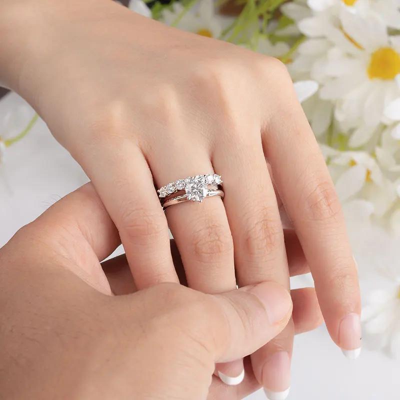 7-Stone Moissanite Promise Ring 0.7ct 925 Silver