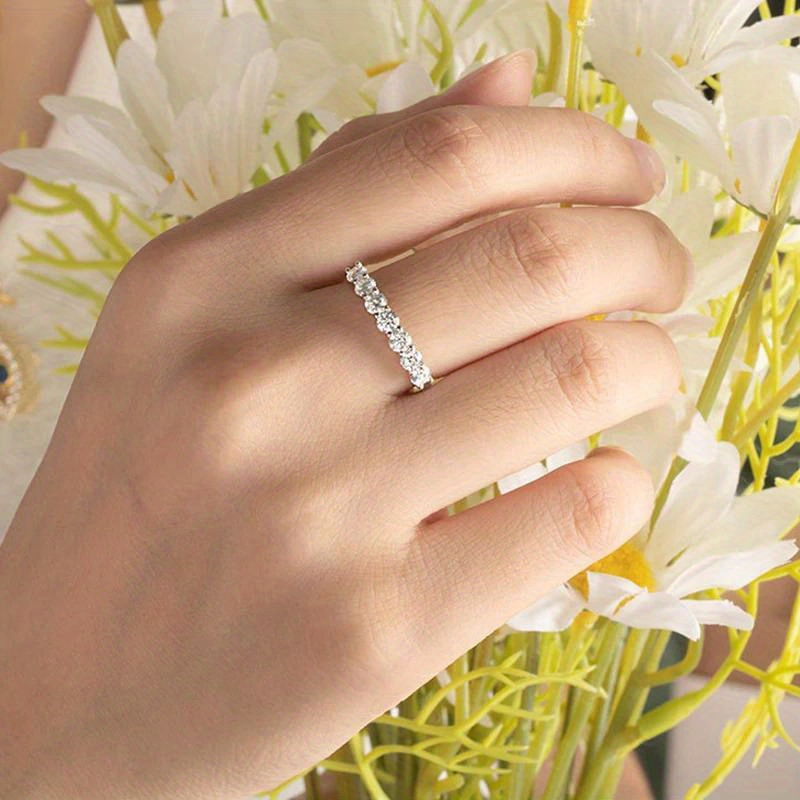 7-Stone Moissanite Promise Ring 0.7ct 925 Silver