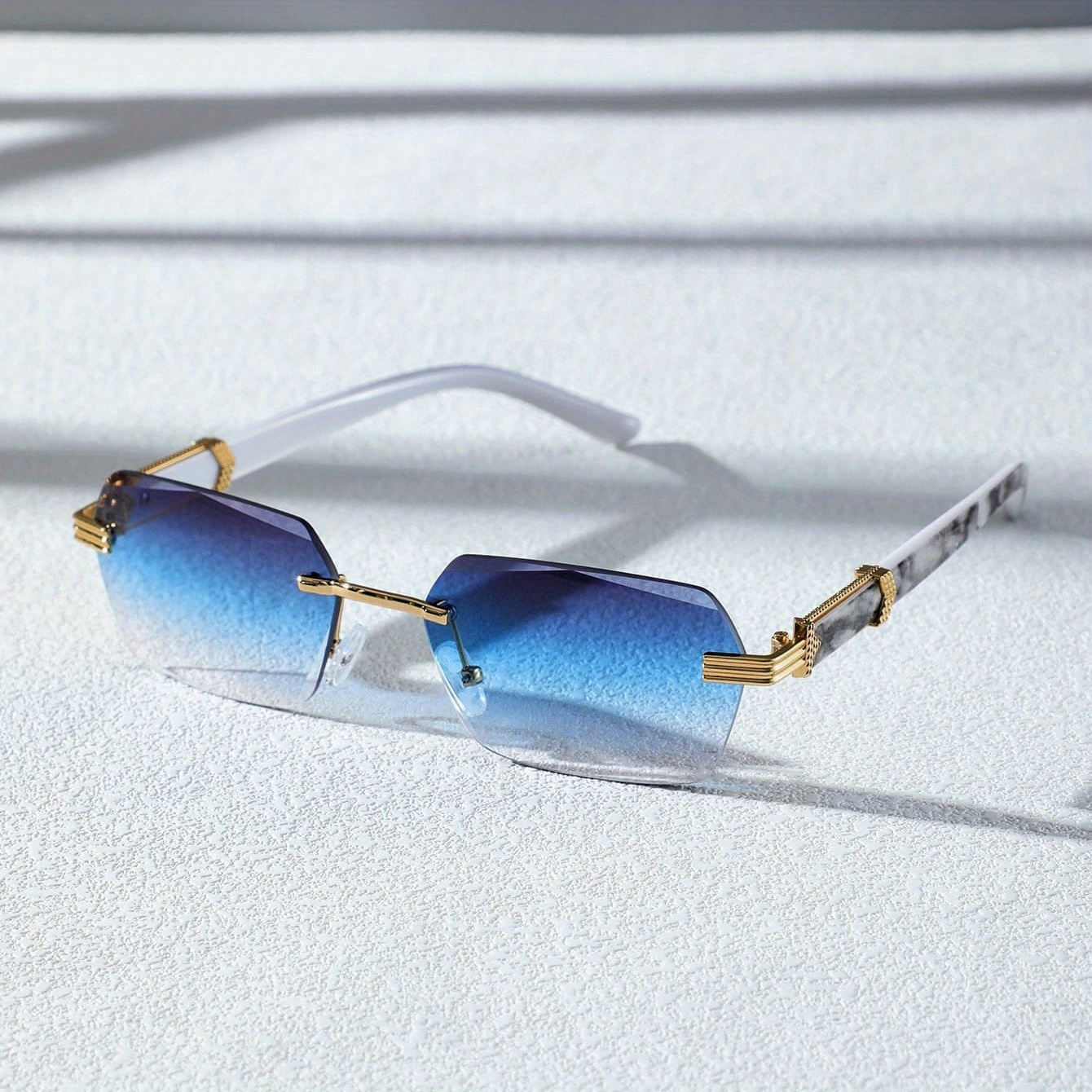 

Elegant Rimless Blue Gradient Glasses With Anti-reflective Pc Lenses, Metal Frame, And - 1 Pair Stylish Eyewear