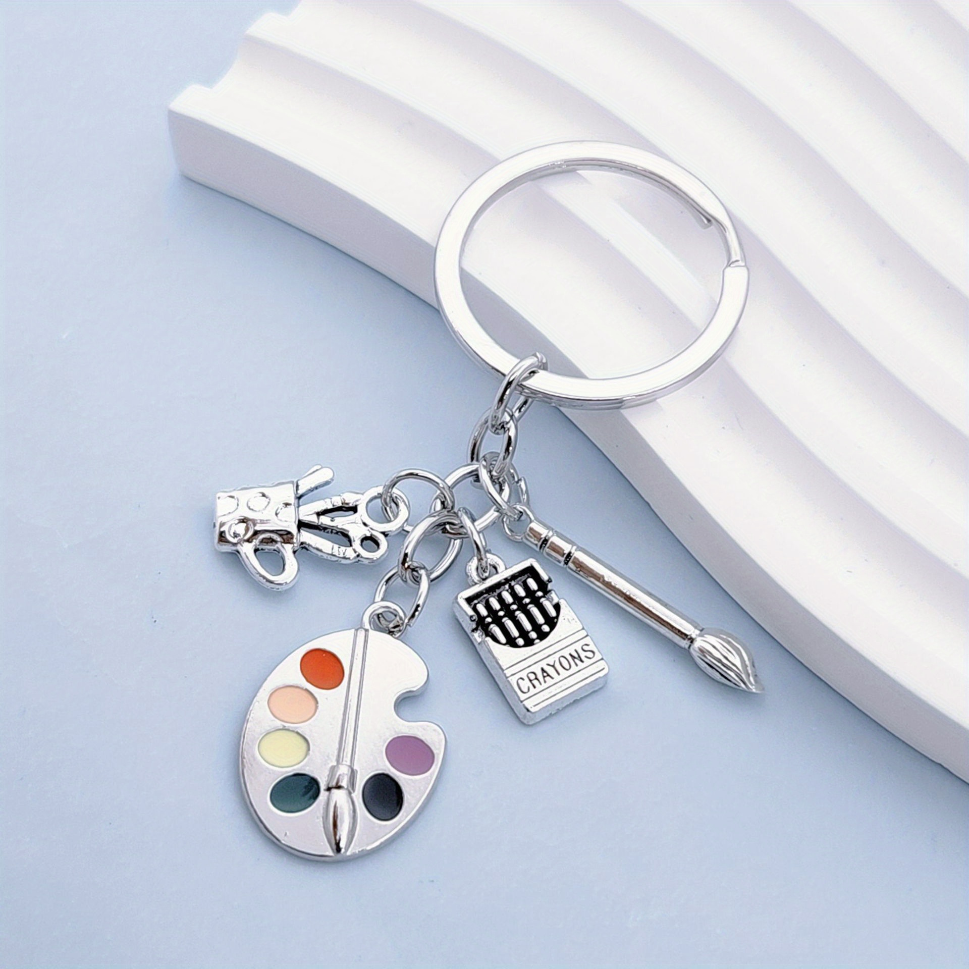 

Artistic Palette And Paintbrush Keychain Set, Zinc Alloy Fashionable Artist Themed Keyring, Creative Crayon Box Charm For Art Lovers And Students