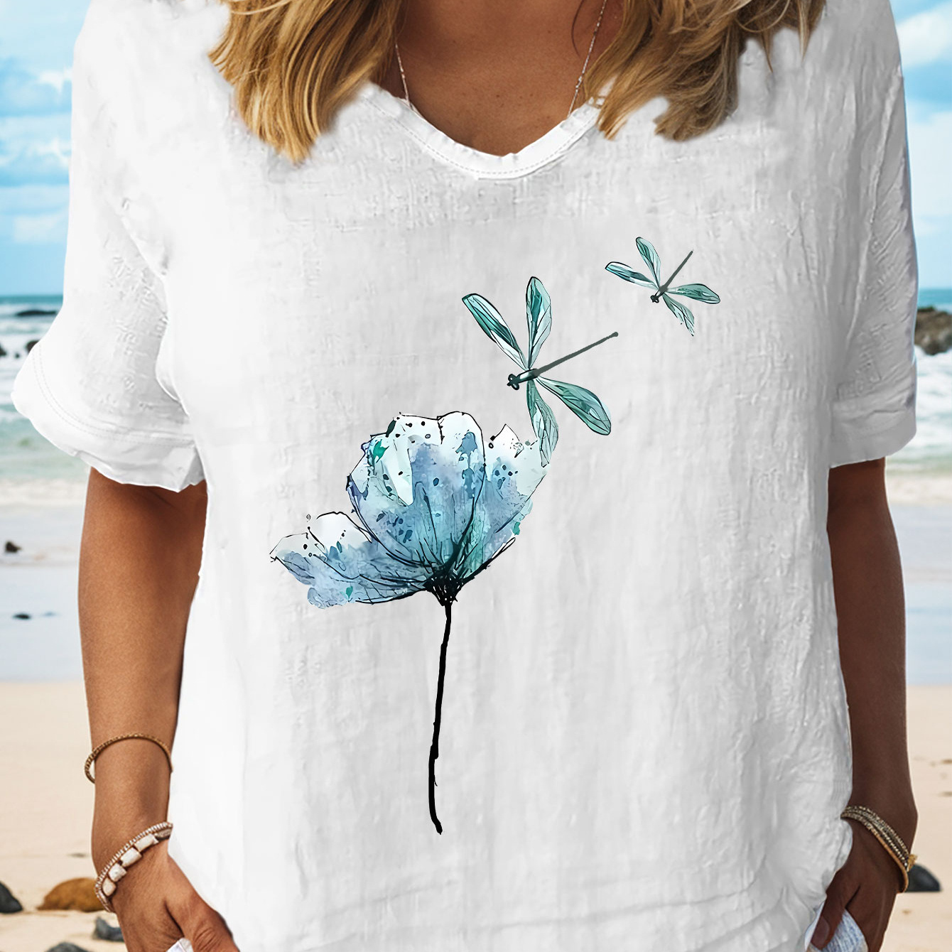 

Floral & Dragonfly Print T-shirt, Short Sleeve V Neck Casual Top For Summer & Spring, Women's Clothing