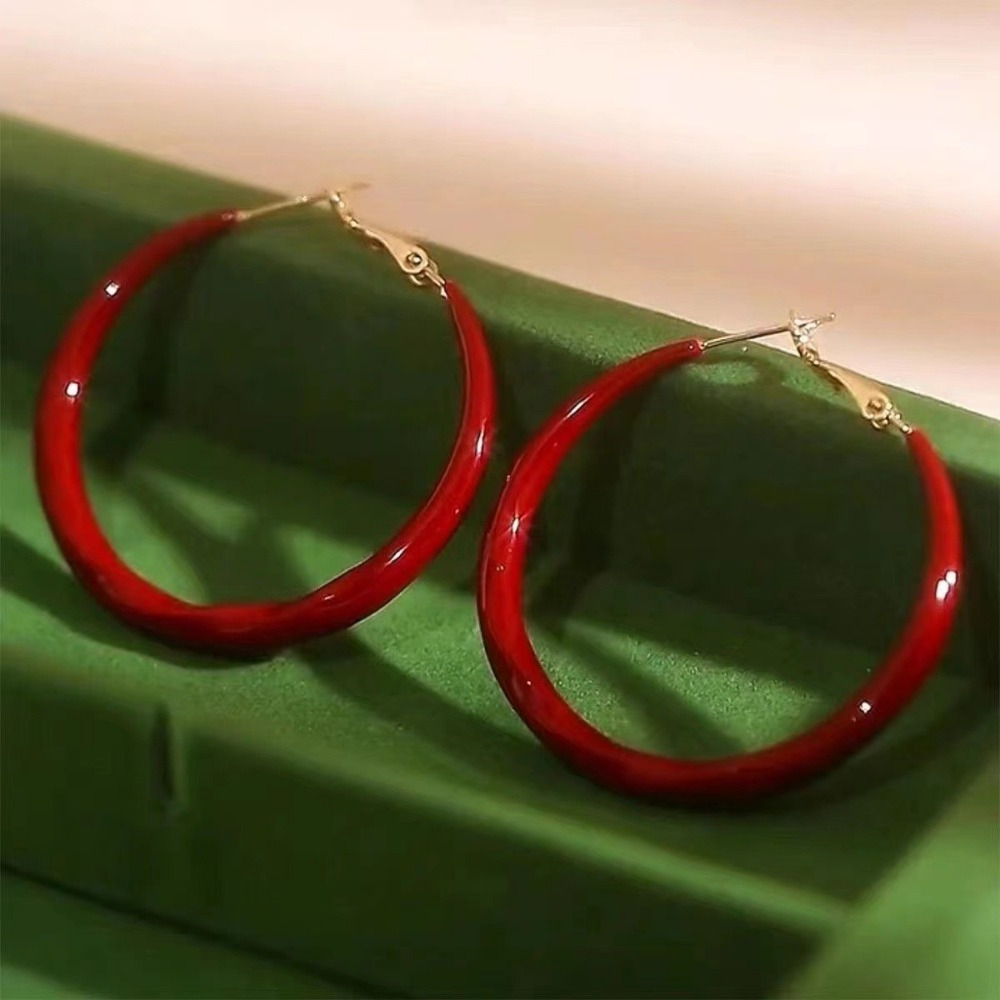 TEMU A Pair Of Versatile Red Round Earrings, Elegant And Simple , Designer Products, High-quality Women's Jewelry Gifts.