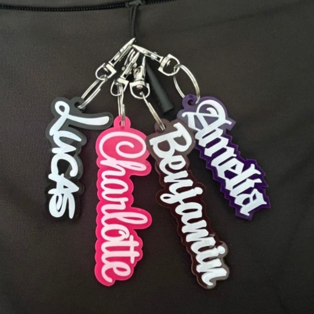 

Custom Acrylic Keychain With Personalized Name - Perfect For Backpacks, Lunch Boxes & Luggage Tags - Ideal Valentine's Day Or Graduation Gift
