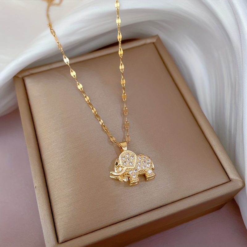 

Plated 3d Elephant Pendant Necklace, Luxury Cubic Zirconia Clavicle Chain, Exquisite Unique Design Jewelry Gift For Women