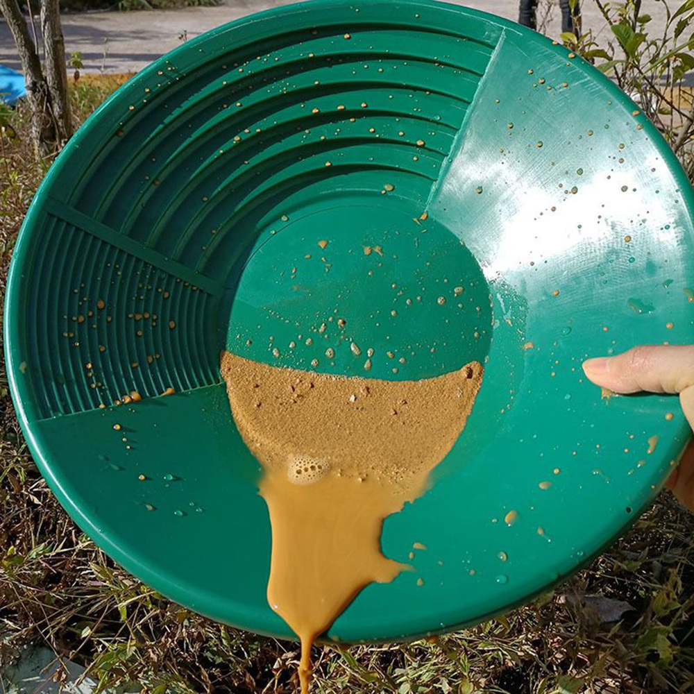 

1pc Green Plastic Basin - Lightweight, Ridged Design For Sand Washing, Manual Golden Mining And Prospecting Equipment With Yellow Accents, Prospecting Supplies|functional Outdoor Gear|