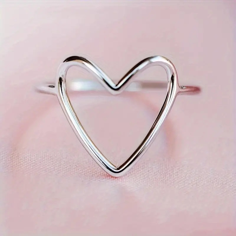 

Elegant Hollow Heart Ring For Women - Zinc Alloy, 14k Gold Plated, Valentine's Day Gift - All Season Jewelry For Parties And Weddings