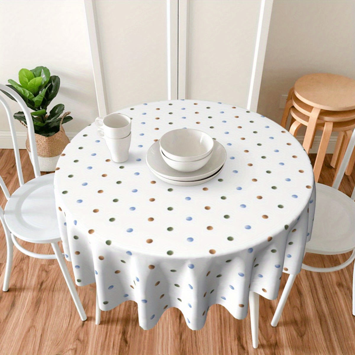 

1pc Polka Dot Print Round Tablecloth, Stain Resistant Washable Ultra-fine Fiber Table Cover, Festive Party Decor, Home Kitchen Dining Decoration, Polyester Woven Machine Made - 100% Polyester