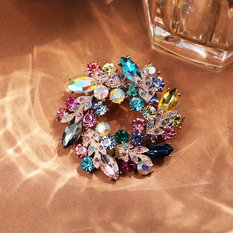 

Elegant Vintage-inspired Crystal Garland Brooch - & Fashionable Accessory