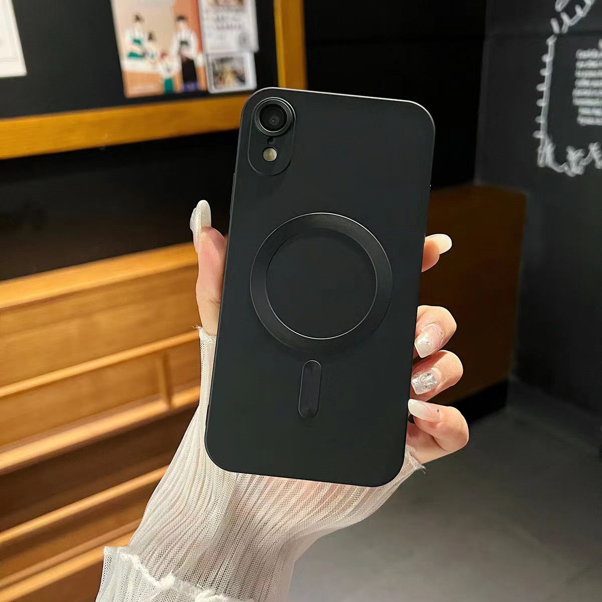E-shop Schutzhülle aus TPU für iPhone XR, kompatibel mit MagSafe und magnetischer kabelloser Ladefunktion - Stoßfeste Schutzhülle mit