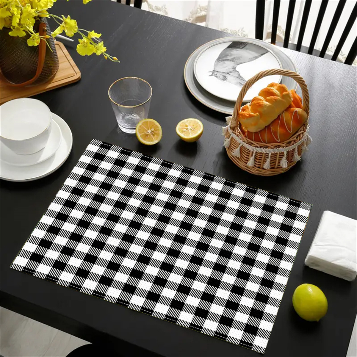 

-2pcs/4pcs/6pcs Linen Placemats Waterproof And Oilproof Small Table Mats Table Insulation Mats Hotel Mats Light Western Style Mats