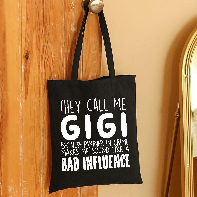 

1pc "they Call Me Gigi" Canvas Tote Bag, Portable Large Capacity Shoulder Bag With Wide Straps, 13.8in/35cm, Durable, Washable