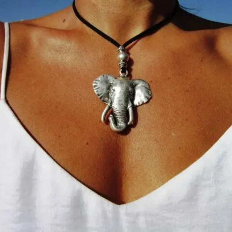 

Retro Ethnic Style Silvery Elephant Exaggerated Women's Necklace Street Versatile Souvenir Gift