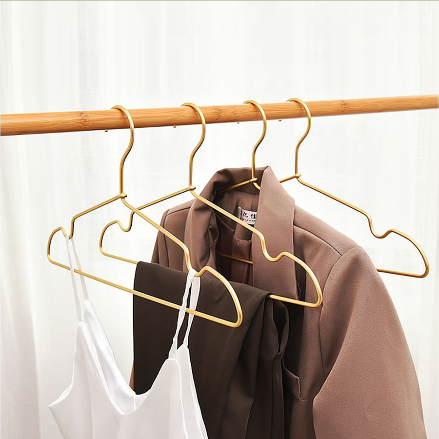 

10 Pieces Of Golden Non-slip Traceless Bold Space Aluminum Clothes Hangers With Grooves For Hanging Clothes And Supporting Rods