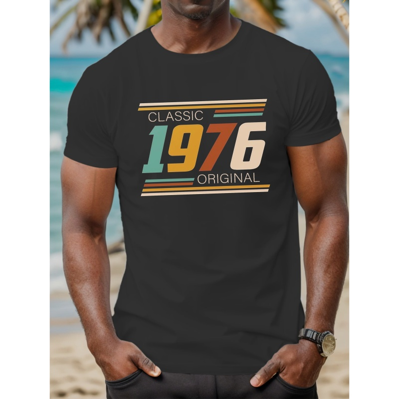 

Classic 1976 Original Pattern Print Men's Crew Neck Short Sleeve T-shirt, Trendy Tees, Casual Comfortable Lightweight Top For Summer, Outdoor Sports