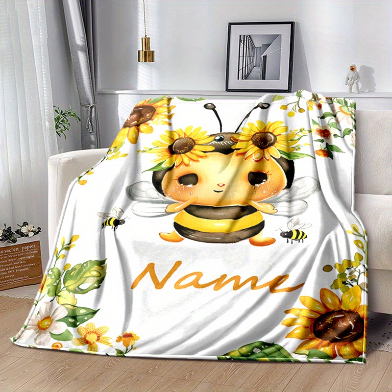 

Personalized Cute Bee Flannel Blanket - Perfect For Travel And All Seasons - Custom Name Included - Handwash Or Machine Washable