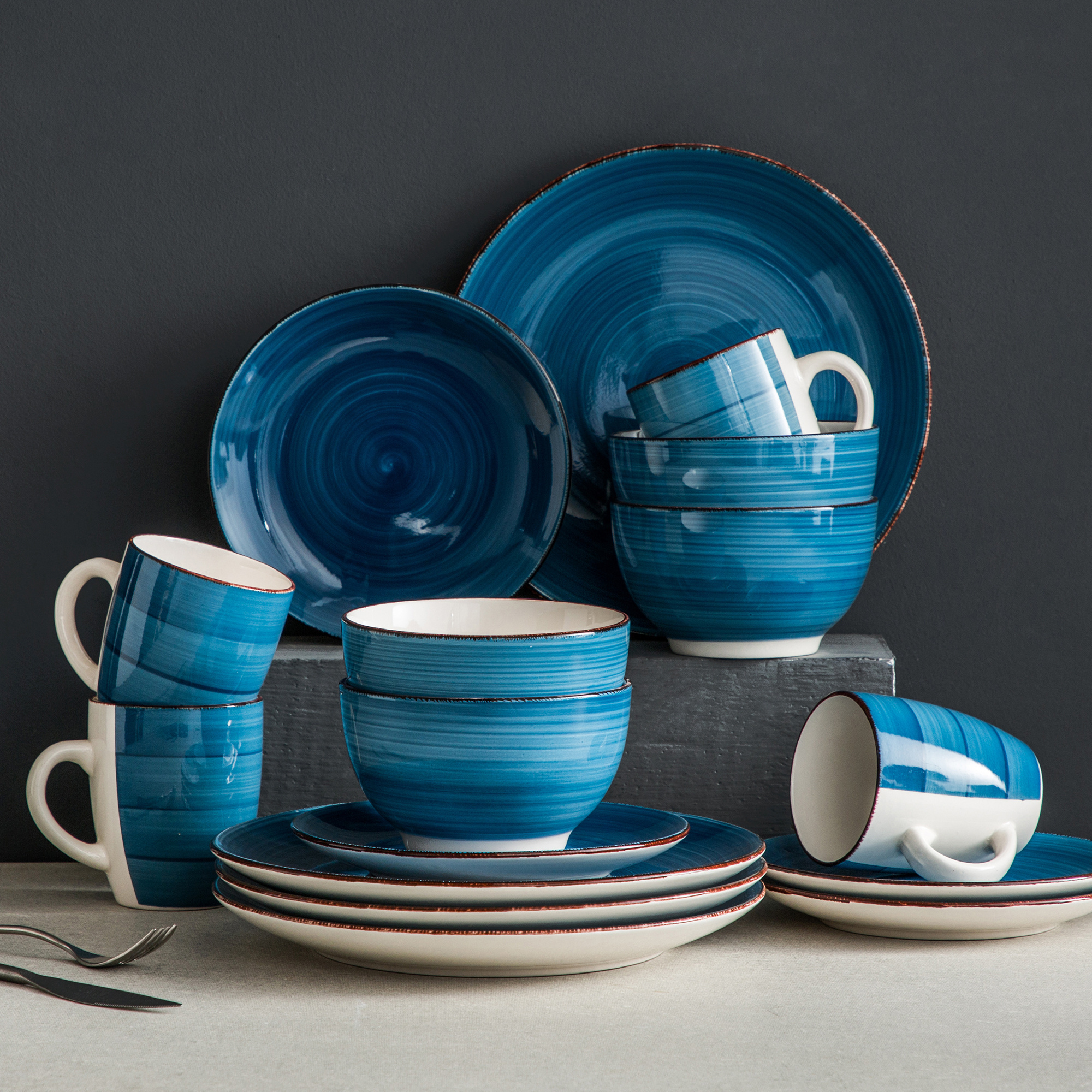 

16-pieces Blue Porcelain Dinner Set Vintage Ceramic Tableware Set With Dinner Plate, Dessert Plate, Bowl, Mug For 4 People